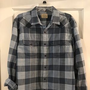 True Grit Button up!!😎